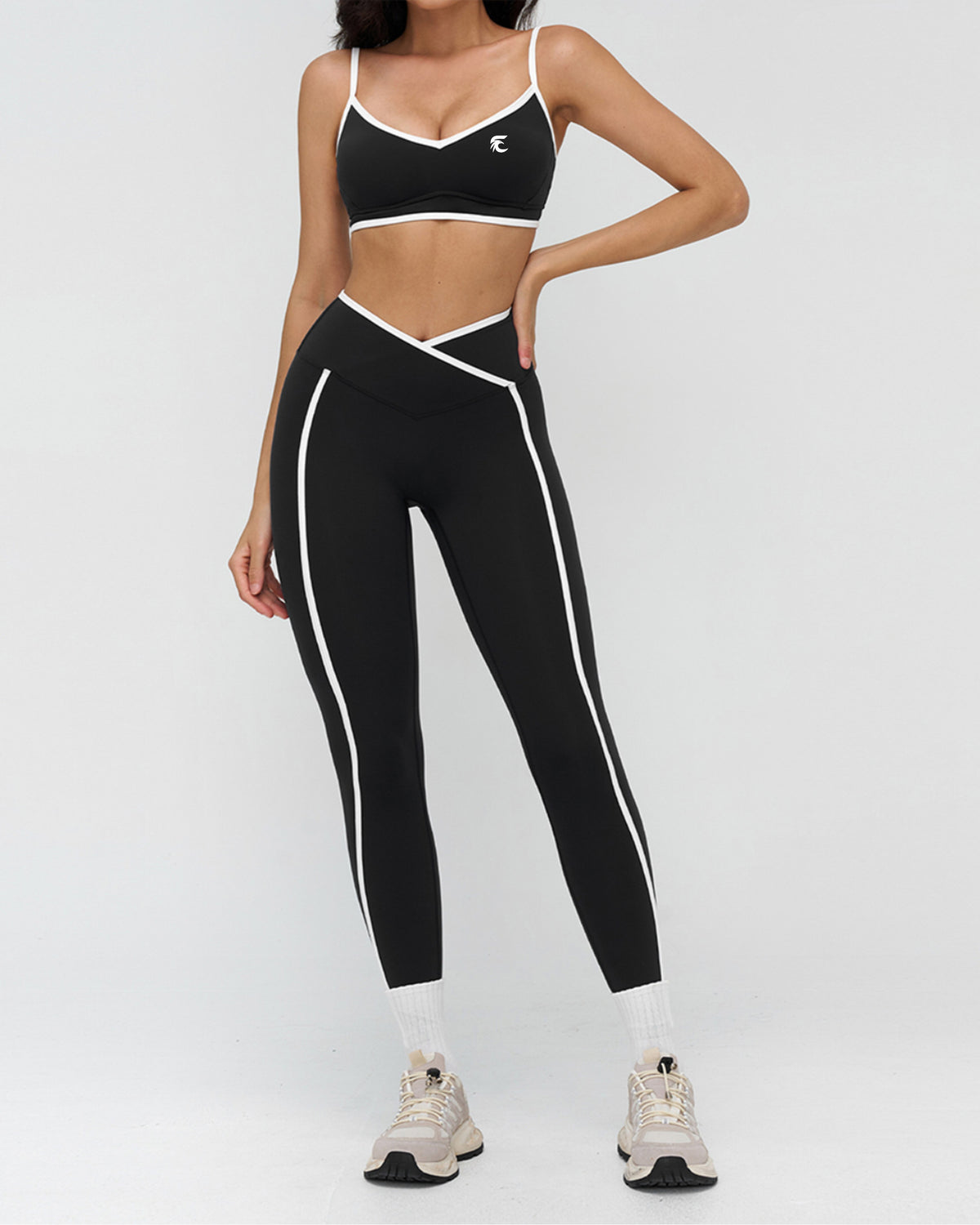 Contrast-Piped Bra & Legging Set