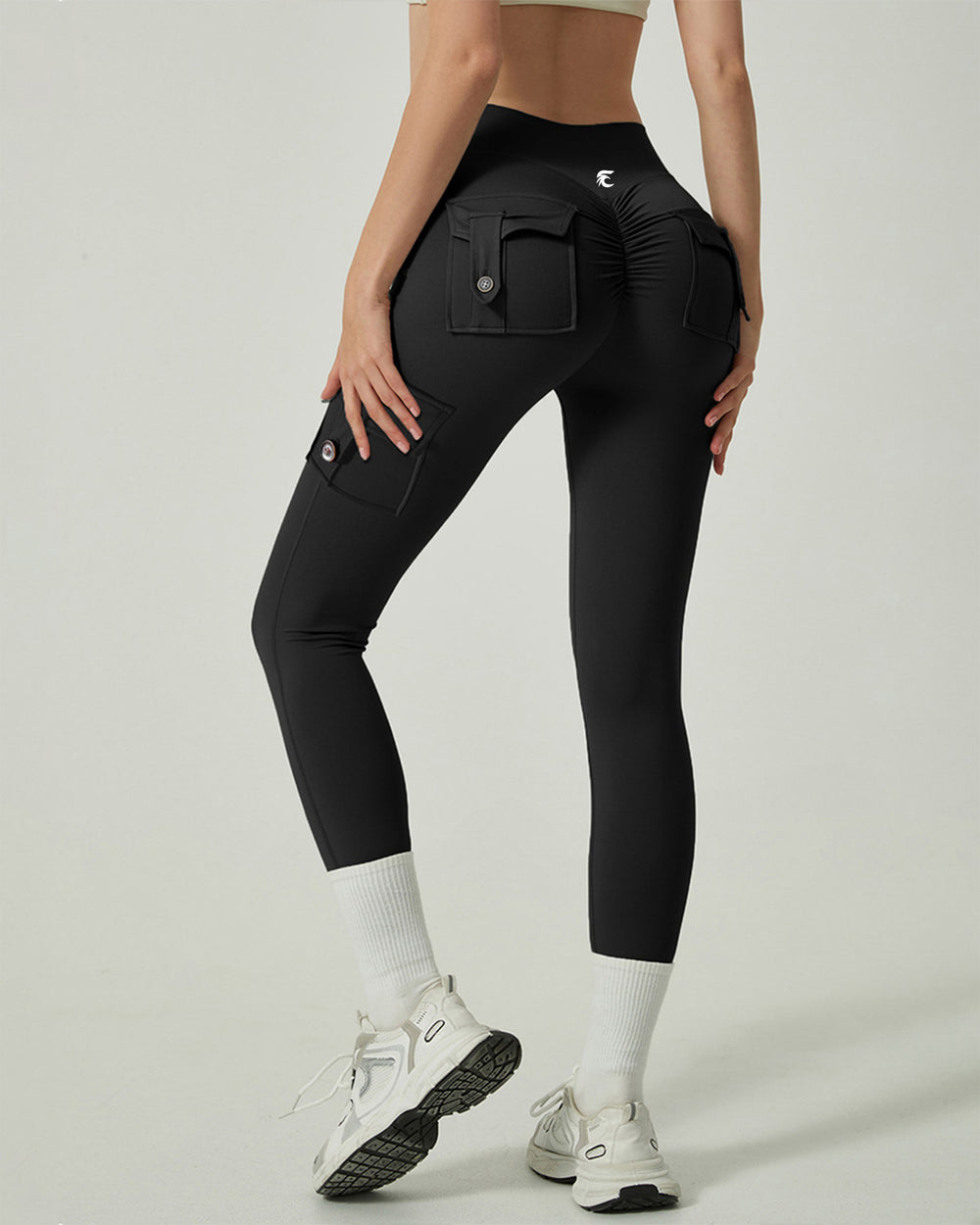 Scrunch-Seat Cargo Leggings